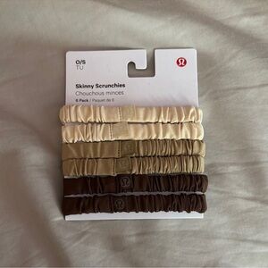 NWT LULULEMON SCRUNCHIES